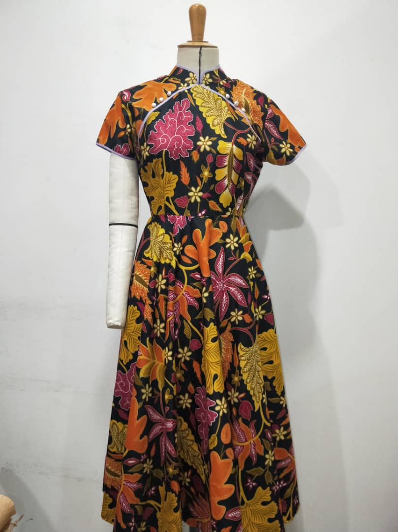 BATIK FLARE QIPAO BLACK