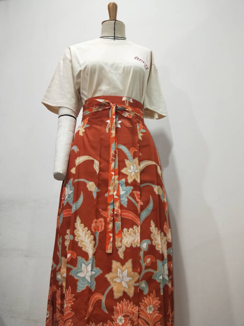 BATIK HORSE FACE SKIRT