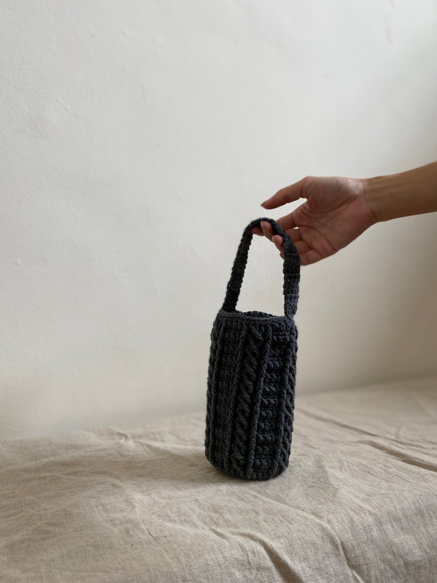 TWIST KNIT BOTTLE BAG